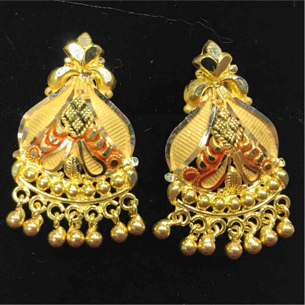 18kt Gold Stylish Ladies Earring