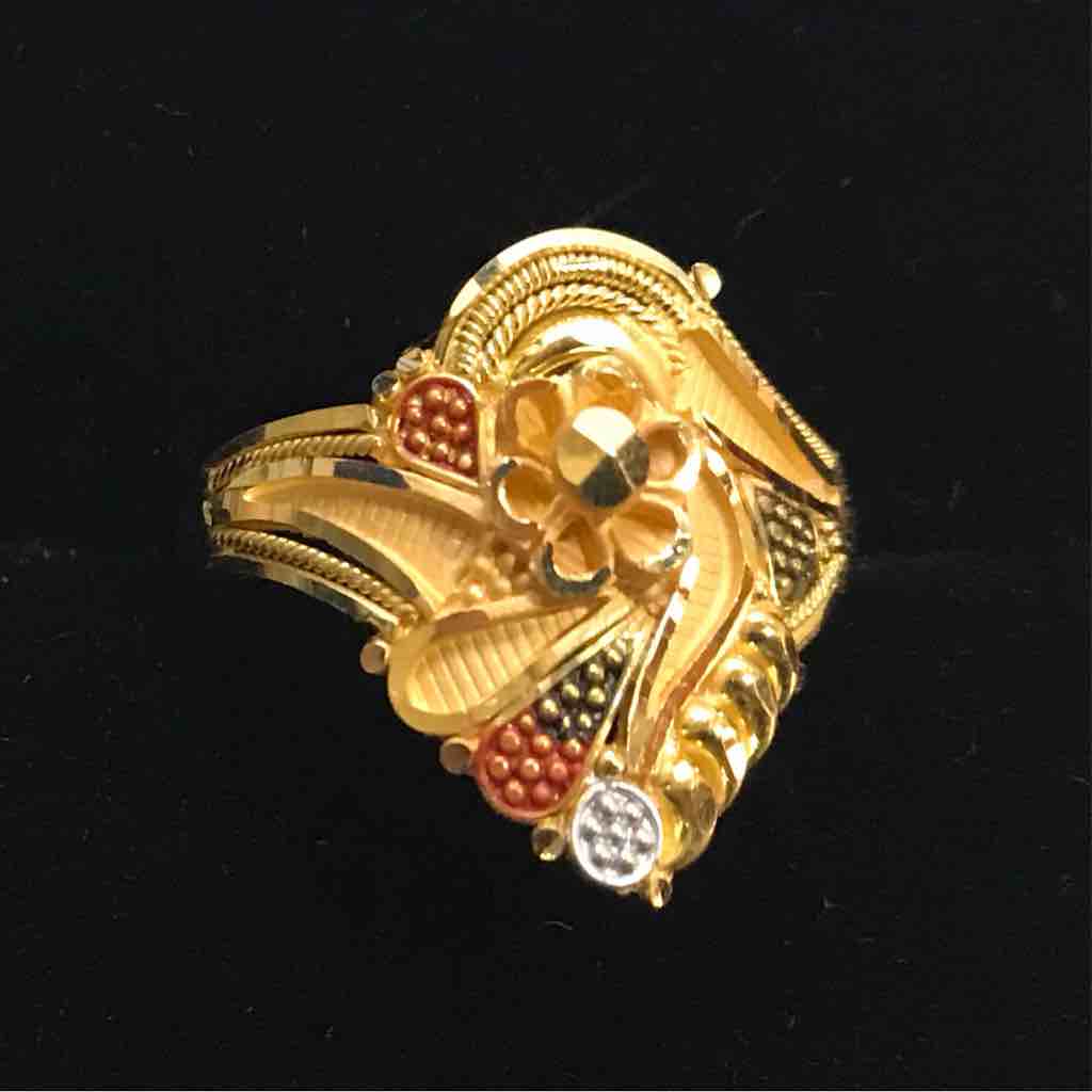 18kt Antique Ladies Gold Ring