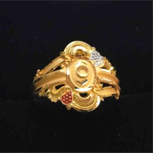 18kt Gold Attractive Ladies Ring