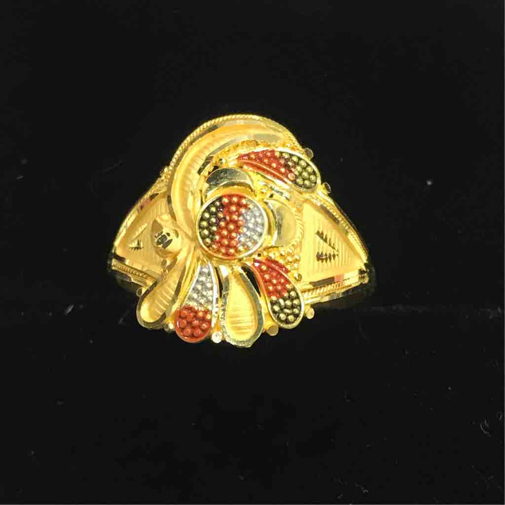750 Classic Gold Ladies Ring