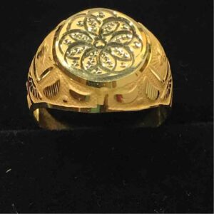 18 KT  Attractive Gent Gold Ring