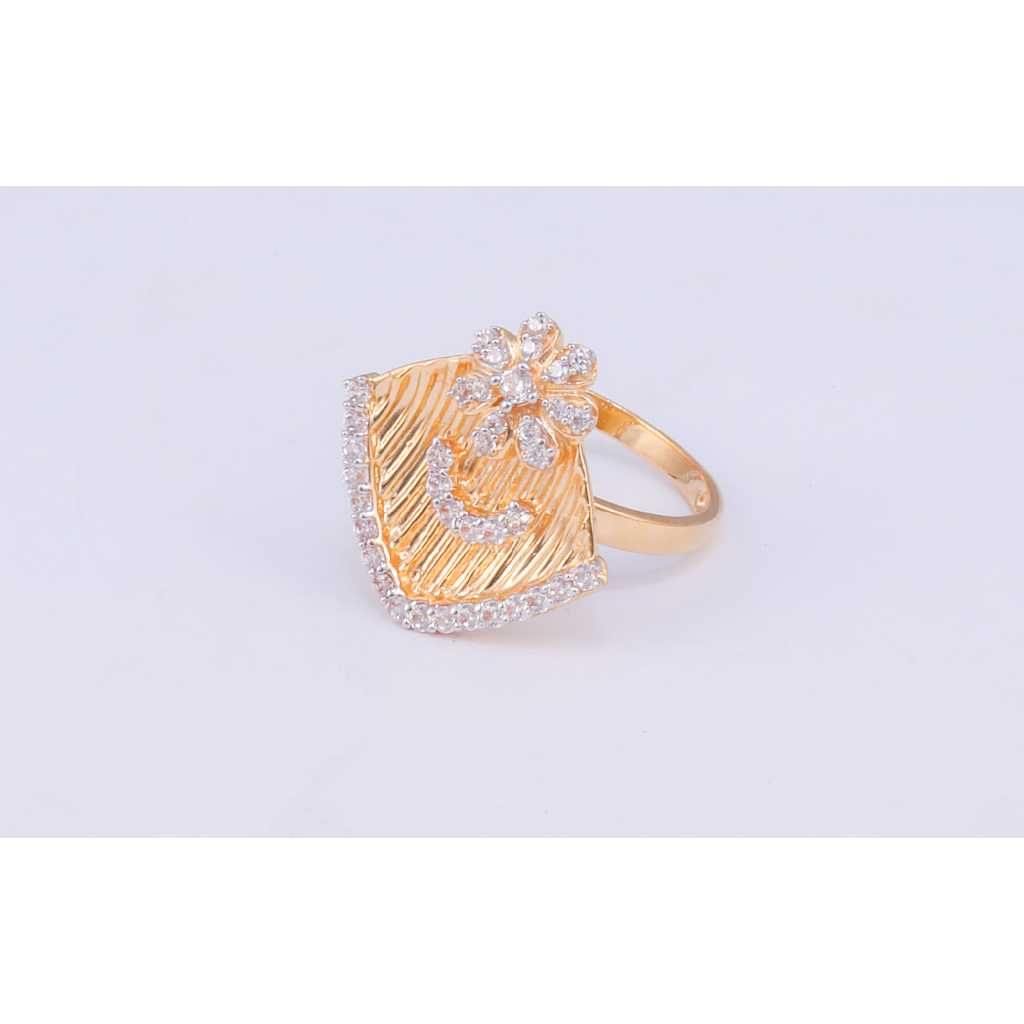18KT Gold CZ White Diamond Cocktail Ring