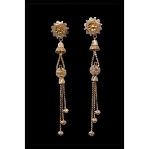 18KT Gold Stylish Sui Dhaga
