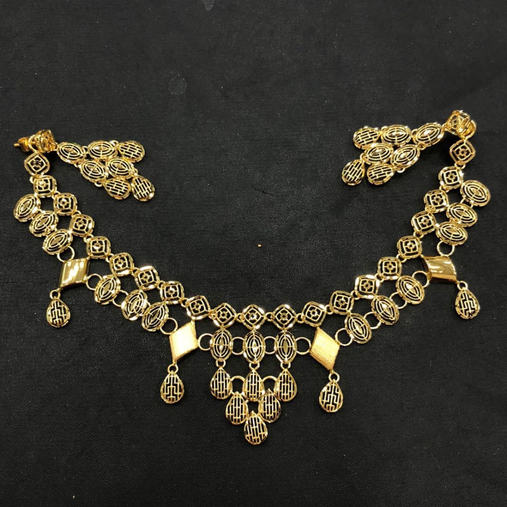 916 Gold Stylish Necklace Set