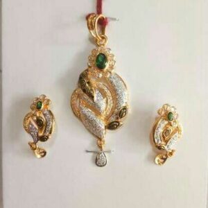 22KT Gold Ladies Fancy Casting Pendant Set