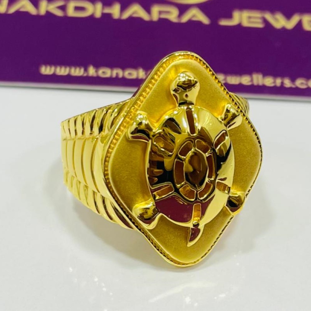 Gold Modern Gents Ring