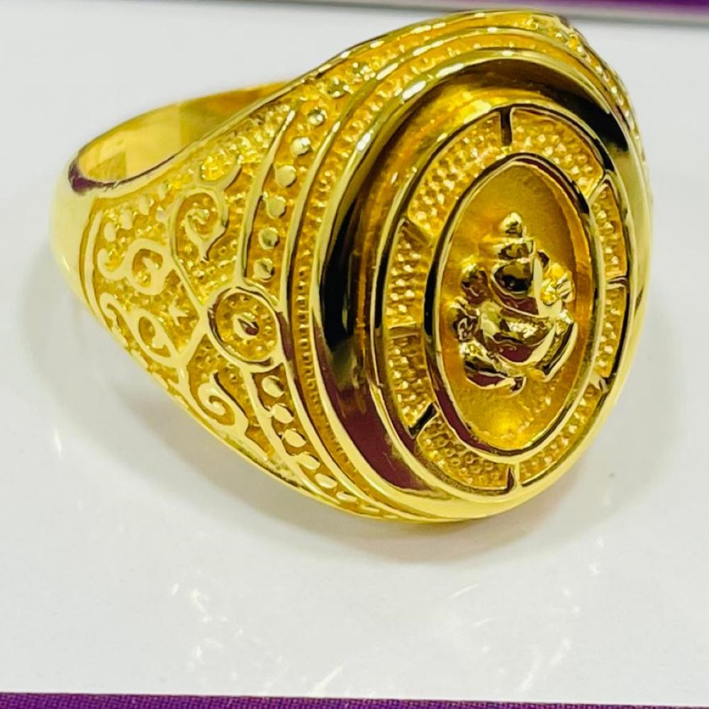 Gold Plain Gents Ring
