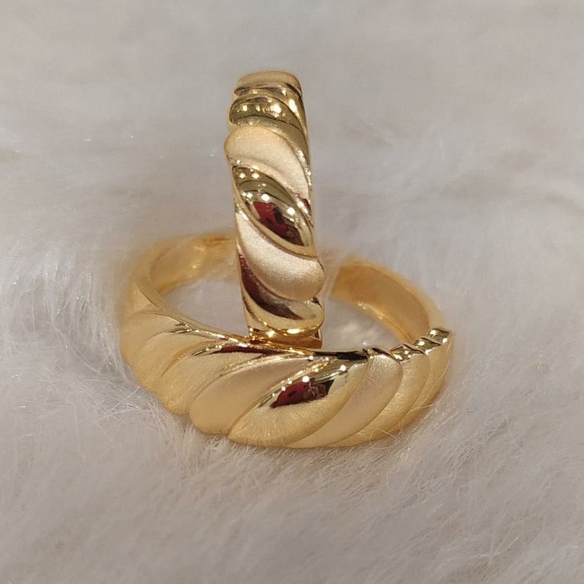 916 Gold Plain Casting Couple Band