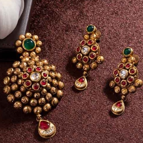 antique pendant set 916