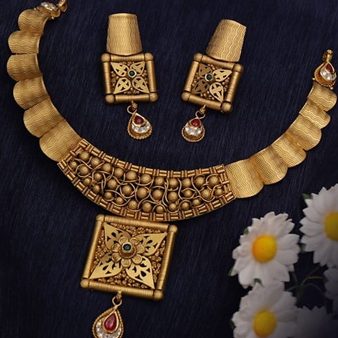 Antique Pendant Set 916.