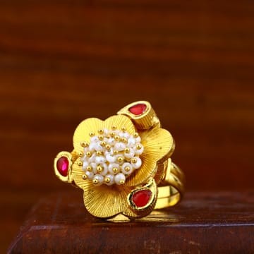 Ladies antique ring 916