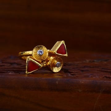 Ladies antique ring 916