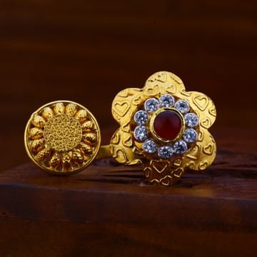 Ladies antique ring 916