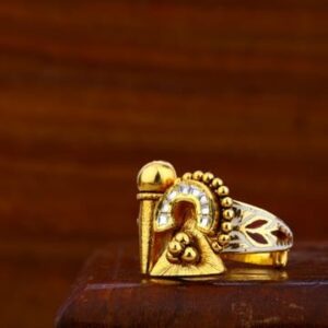 Ladies antique ring 916