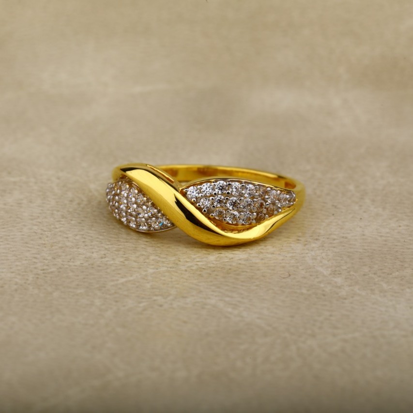 Ladies ring 916 cz