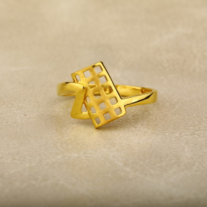 Ladies ring 916 cz