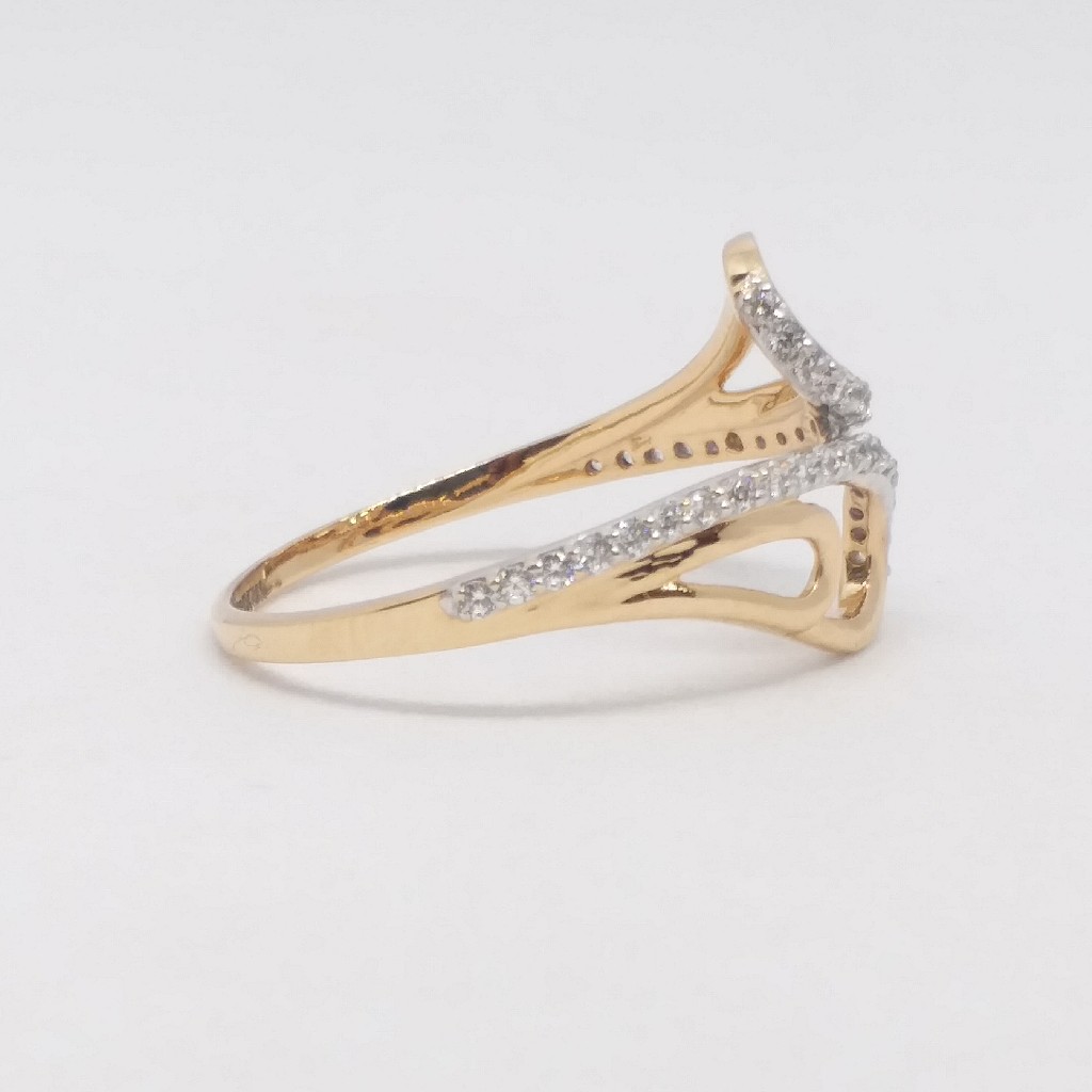 18 KT 750 Hallmark Rose Gold Daimond Fancy Party Wear Ladies Ring
