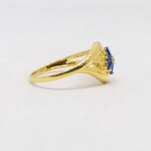 22 KT 916 Hallmark Gold blue Daimond Fancy Ladies Ring