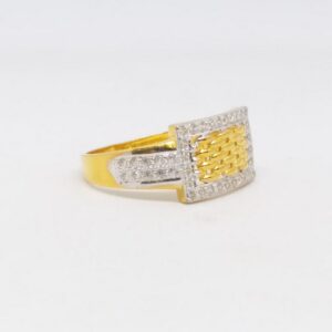 22 KT 916 Hallmark Gold Daimond Fancy Gents Ring