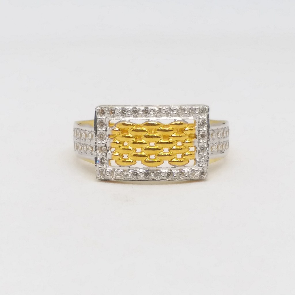 22 KT 916 Hallmark Gold Daimond Fancy Gents Ring