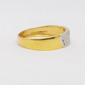 22 kt 916 hallmark gold daimond fancy Unisex bend ring