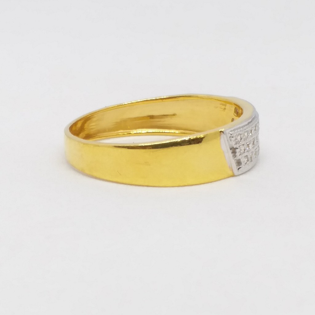 22 kt 916 hallmark gold daimond fancy Unisex bend ring - Image 3
