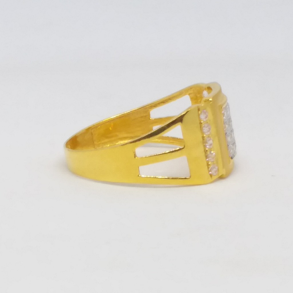 22 KT 916 Hallmark Gold Daimond & met Fancy Gents Ring - Image 3