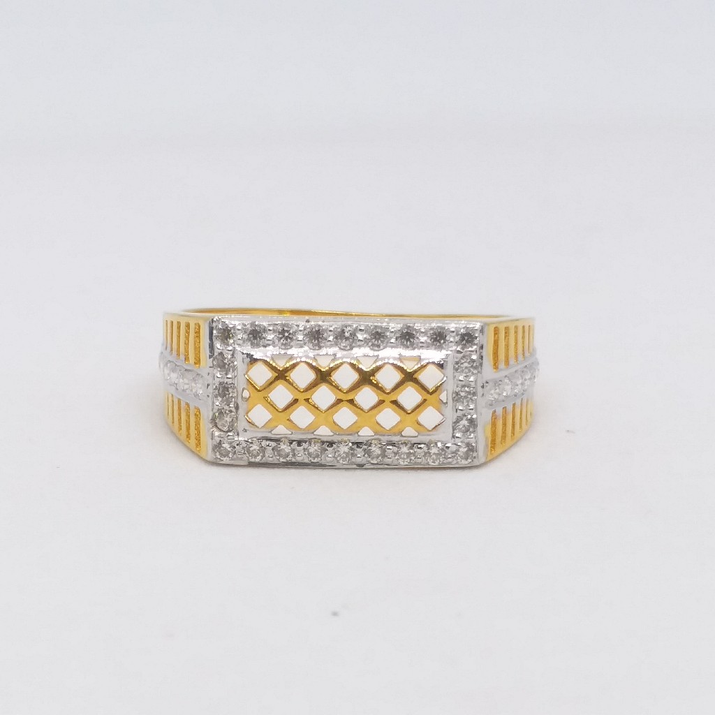 22 KT 916 Hallmark Gold Daimond Fancy Gents Ring