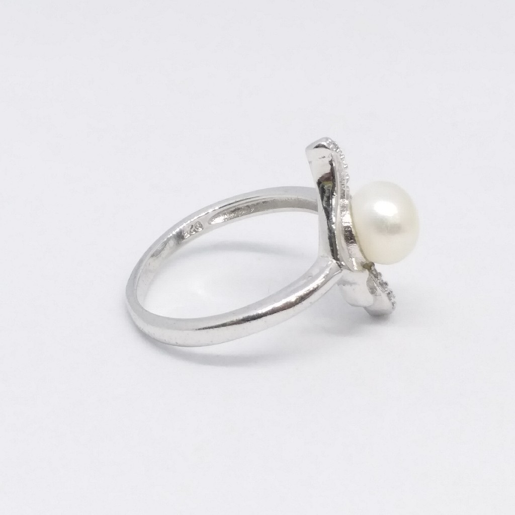 925 Sterling silver pearl fancy ladies ring - Image 3