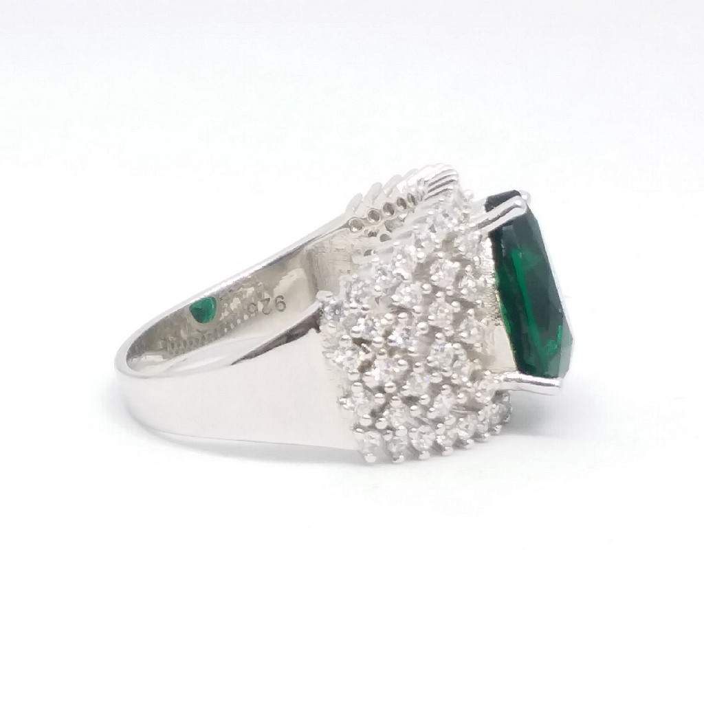 925 Sterling silver Diamond ladies party wear green stone ring