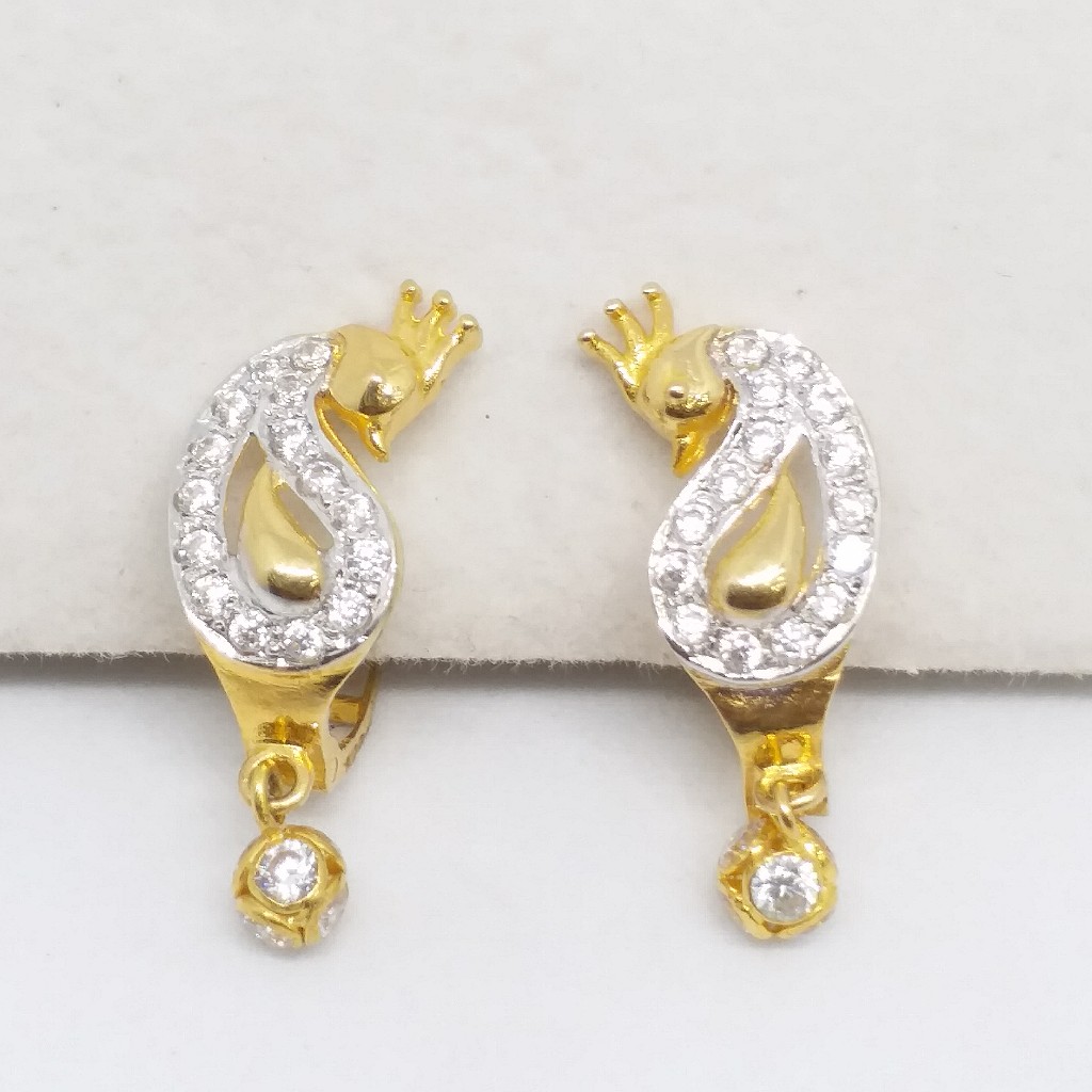 18 KT 750 Gold Daimond Earring type Bali - Image 4