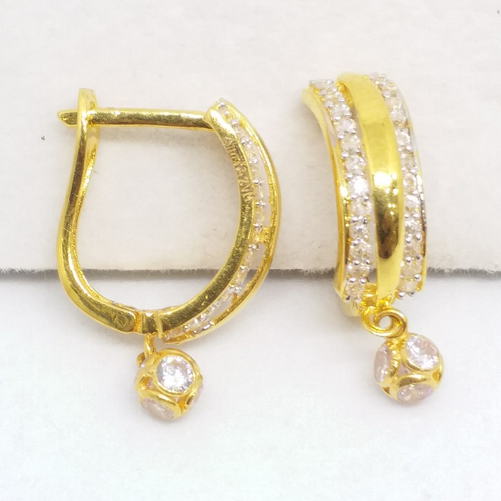 18 KT 750 Gold Daimond Hanging Latkan Earring type style Bali - Image 4