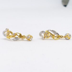 18 KT 750 Gold Daimond Hanging latkan Bali