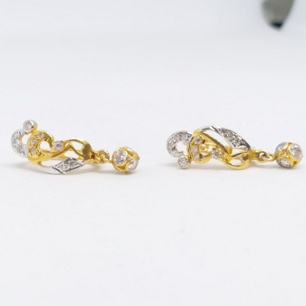 18 KT 750 Gold Daimond Hanging latkan Bali - Image 3