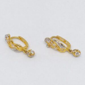18 KT 750 Gold Daimond Hanging latkan Bali