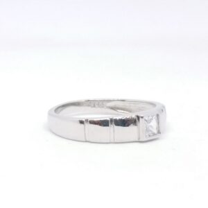 925 Sterling silver Single Stone Gents Ring