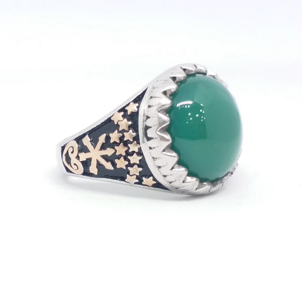 925 Sterling silver antique oxidase Green stone diamond Gents Ring
