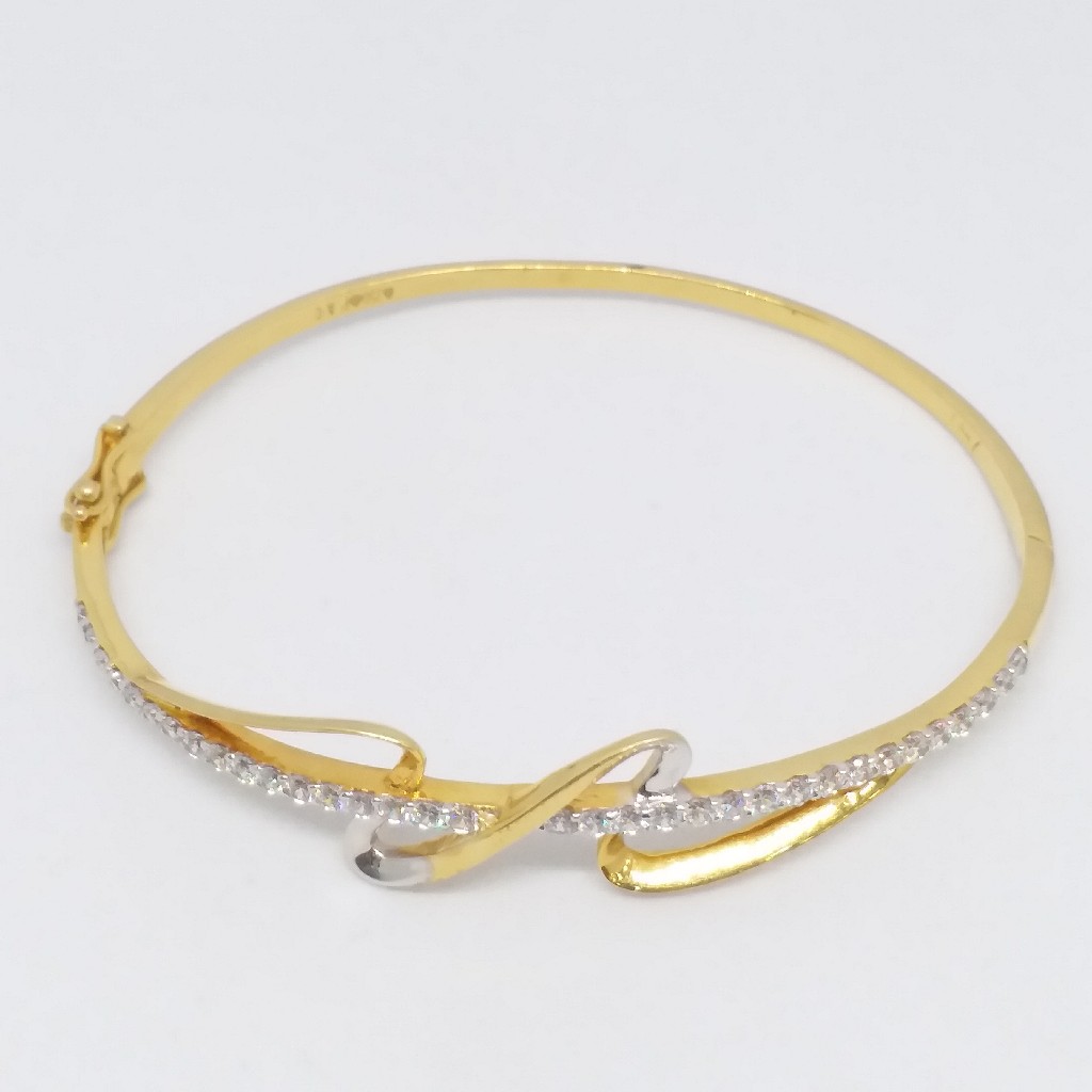 18 kt 750 round daimond fancy ladies kada bracelet - Image 3