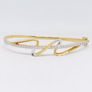 18 kt 750 round daimond fancy ladies kada bracelet