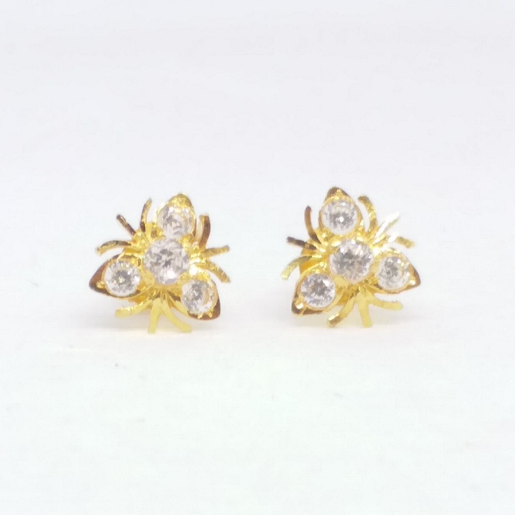 18 KT 750 Daimond tops fancy