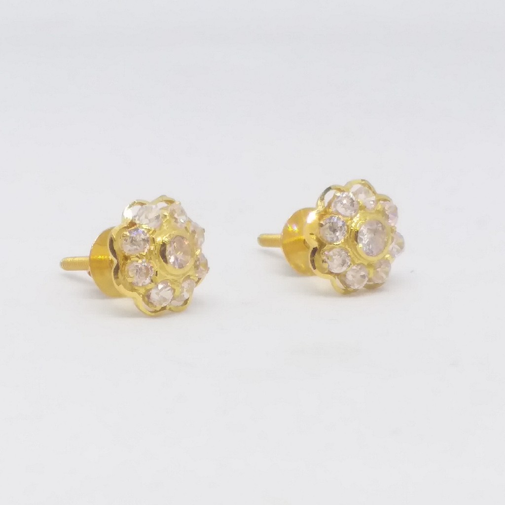 18 KT 750 Round Daimond Flower shape Tops - Image 3