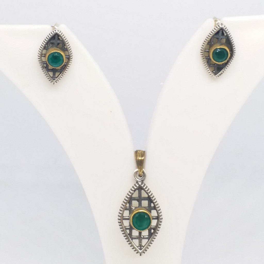 925 sterling silver antique green stone pendant top set