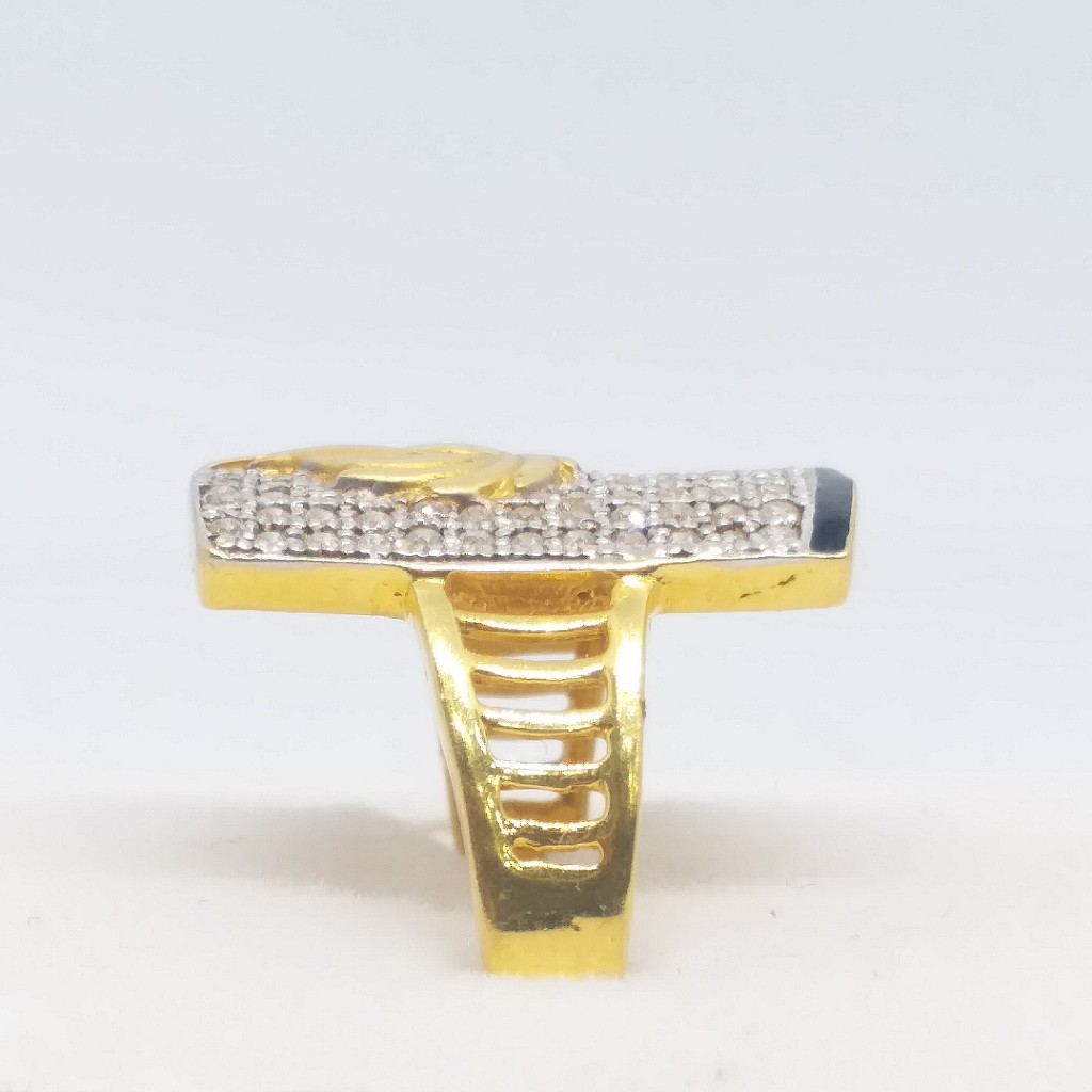 22 kt 916 gold lion gents ring