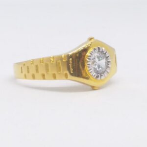22 kt 916 single stone gents ring