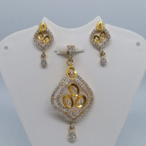 22 kt 916 gold pendant set