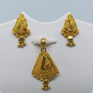 22 kt 916 gold plain pendant set