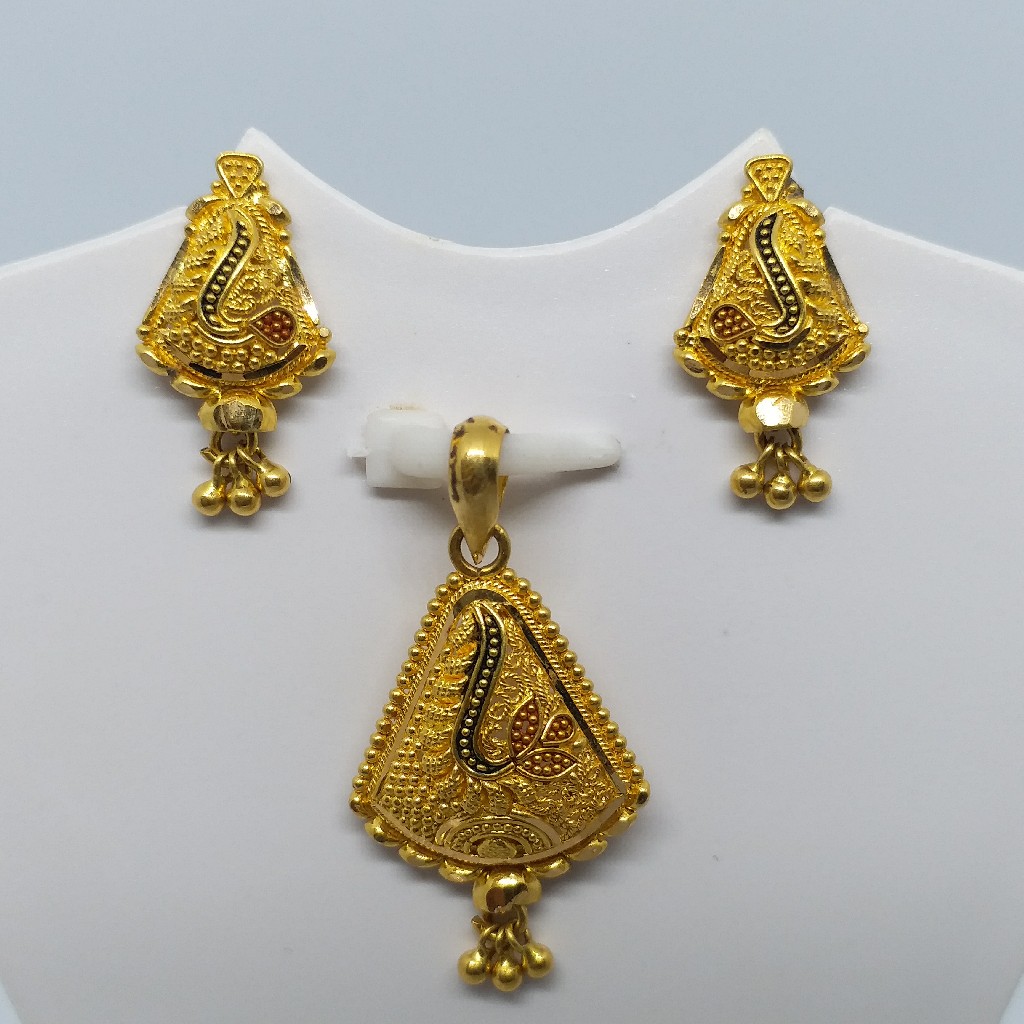 22 kt 916 gold plain pendant set
