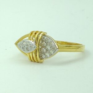 22 karet Hallmark special light weight rings for special ladies