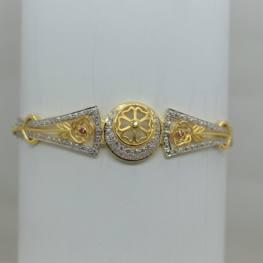 new exclusive bracelet for women