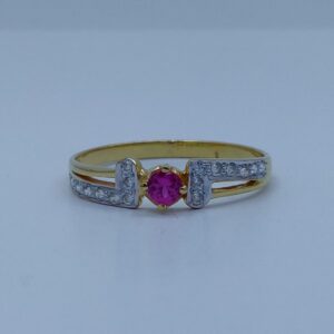 916 HM light weight ladies ring with color stone